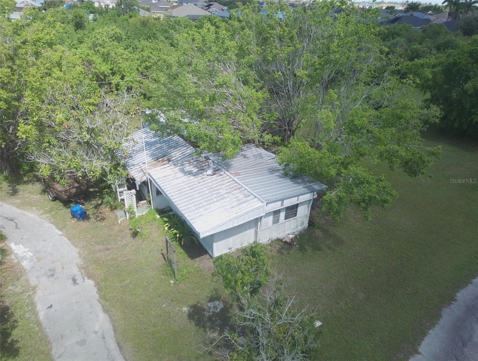 1603 W Shell Point Rd photo 4