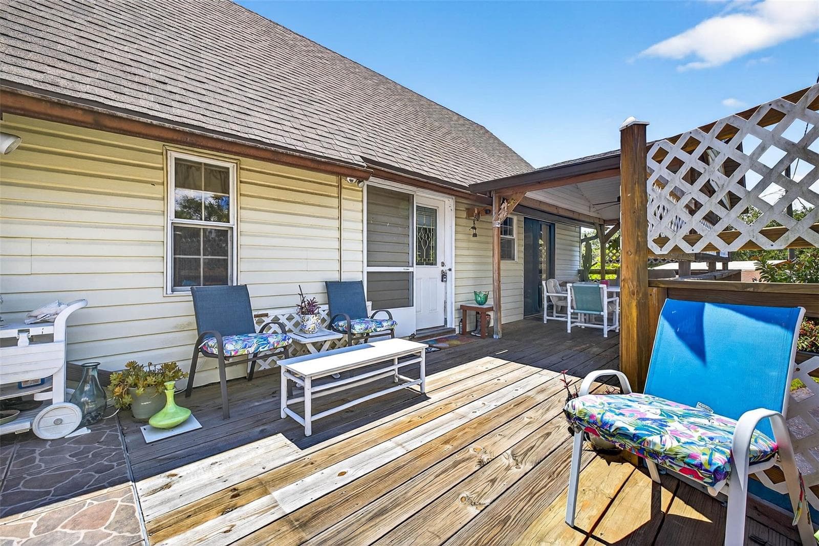 606 Dickman Dr SW