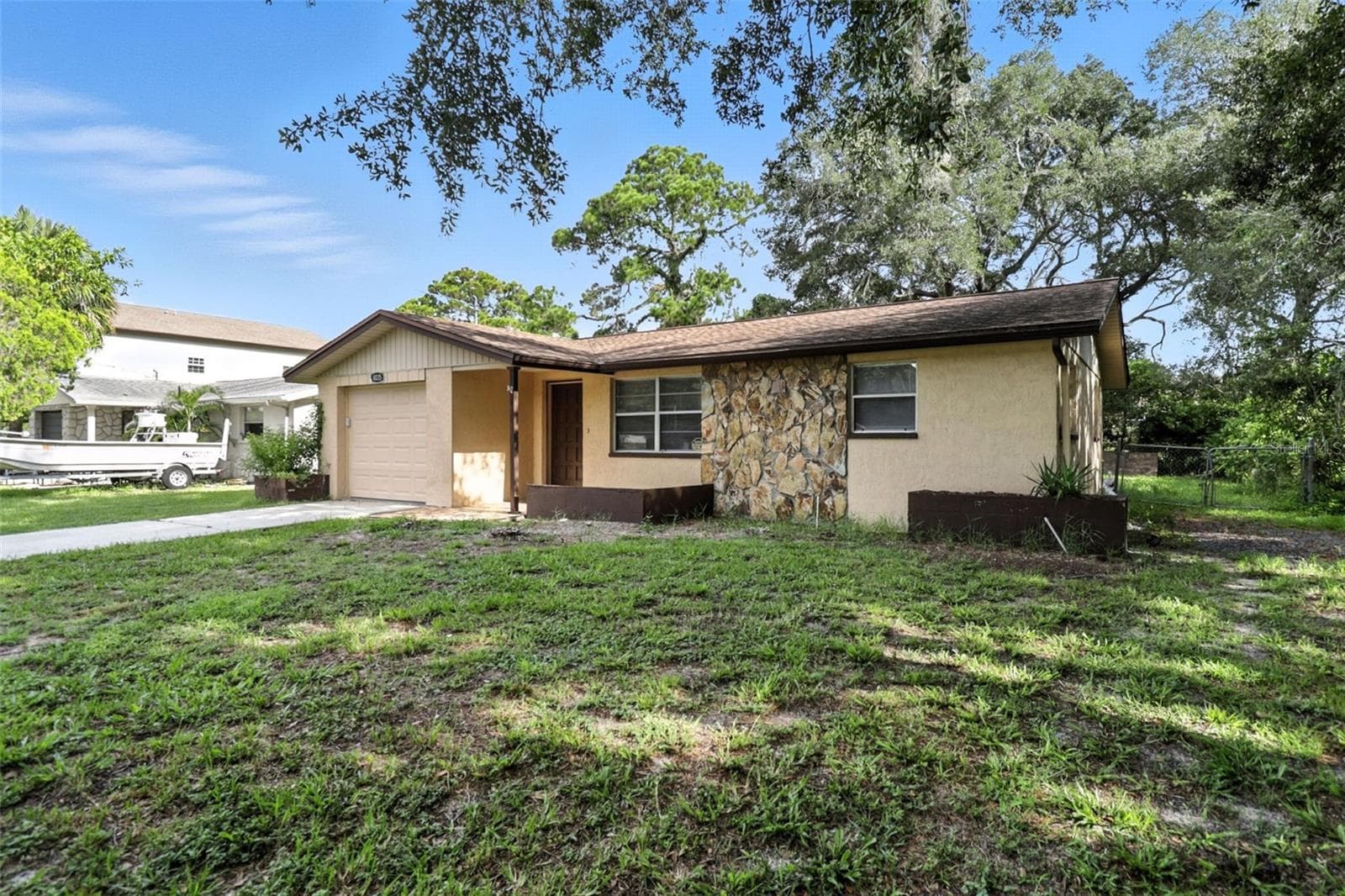 8035 Gulf Way photo 3