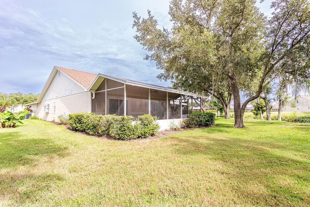6431 Gentle Ben Cir photo 4