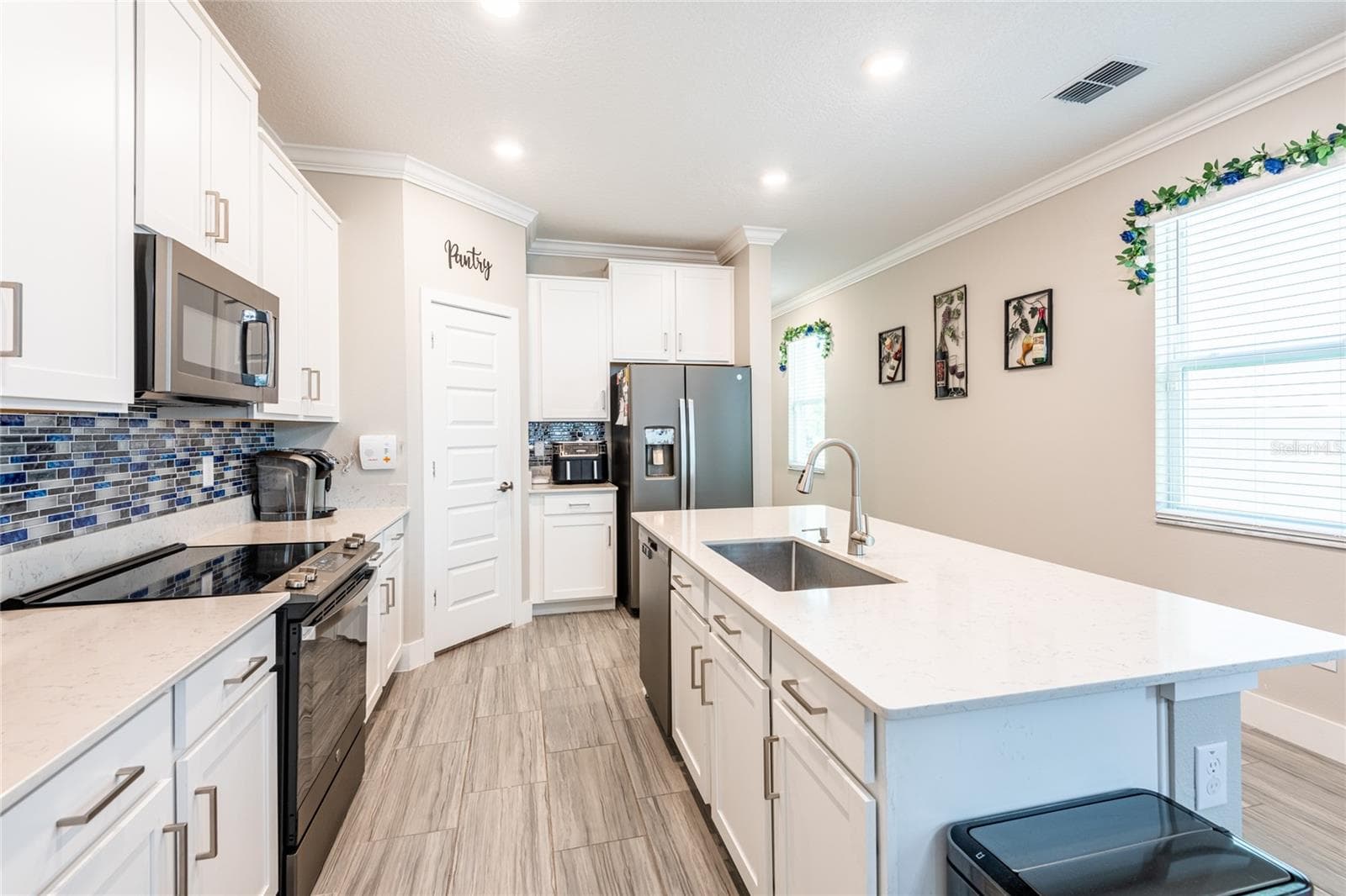 9790 Coneflower CT photo 5