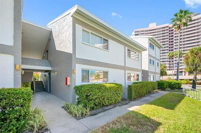 1351 Gulf Blvd #118 photo 4