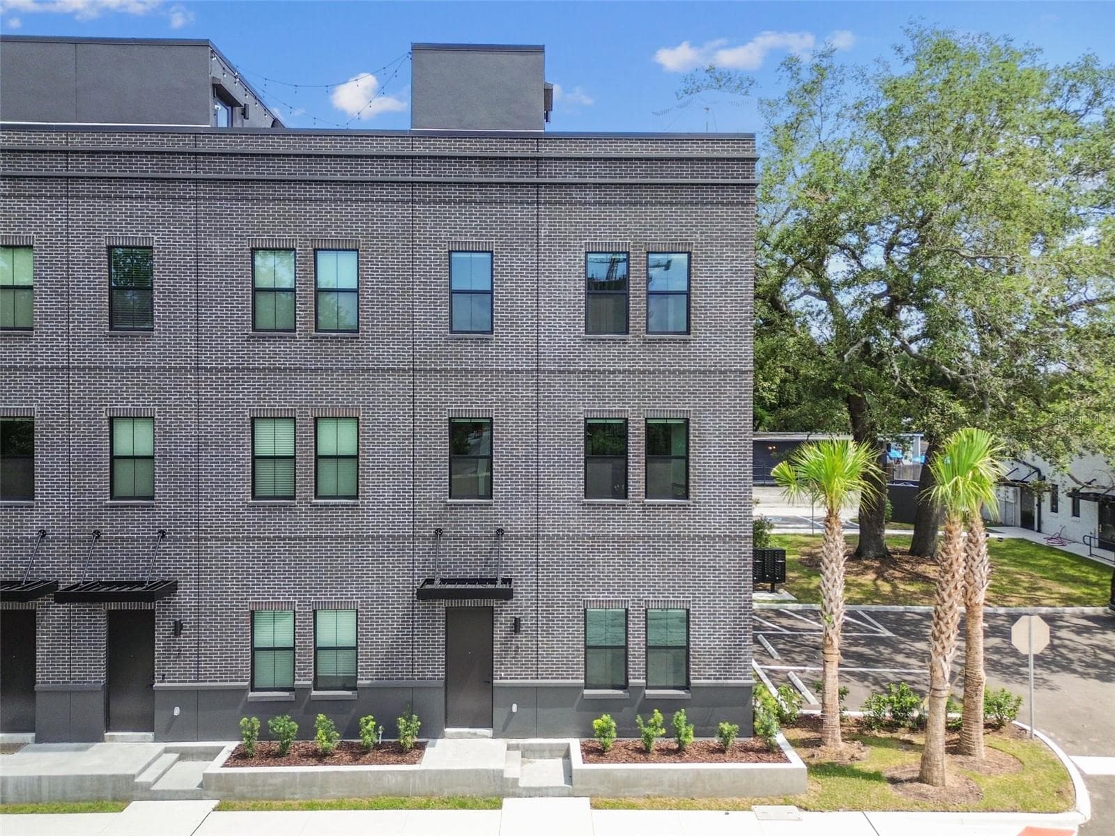 1218 E Kay St #21
