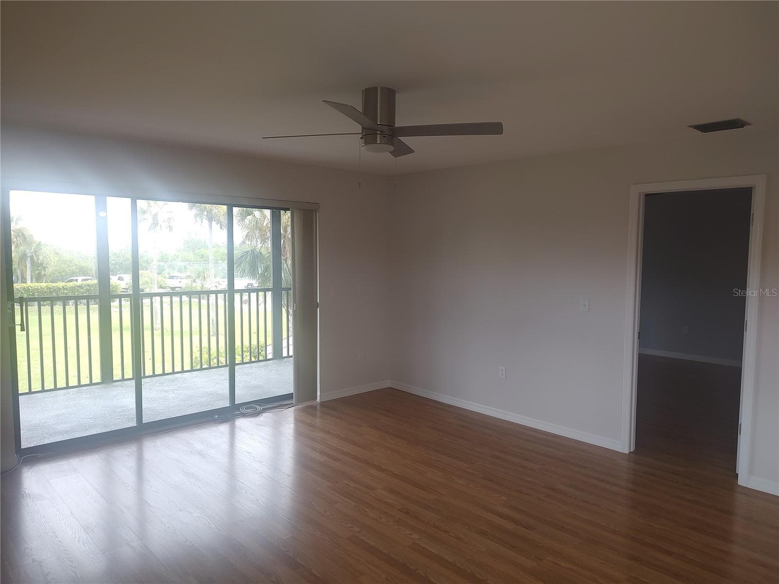 515 Leffingwell Ave #109 photo 4