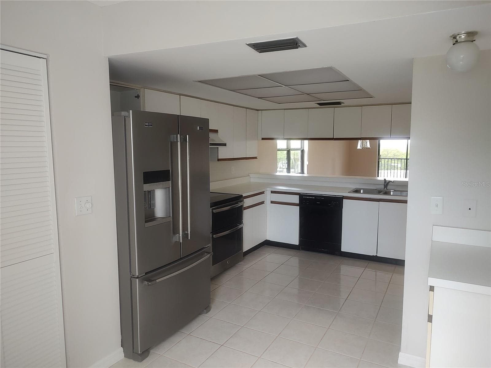515 Leffingwell Ave #109 photo 5