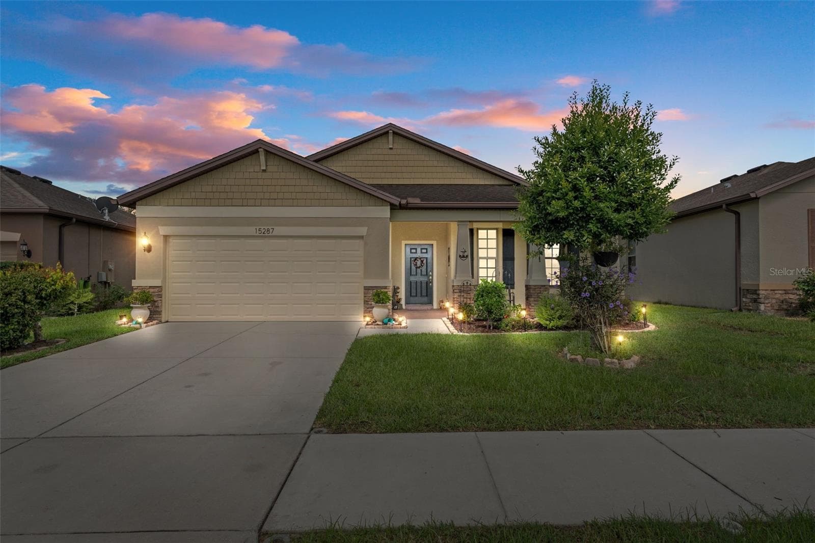 15287 Stone House Dr photo 3