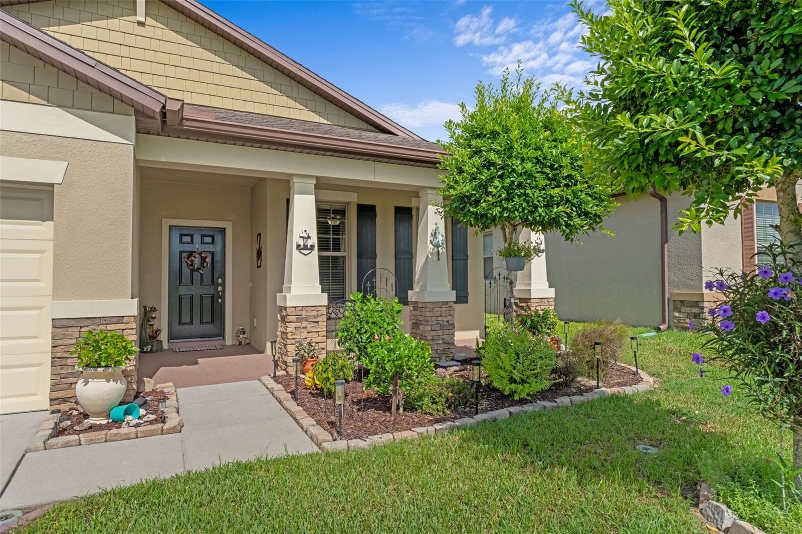 15287 Stone House Dr photo 5