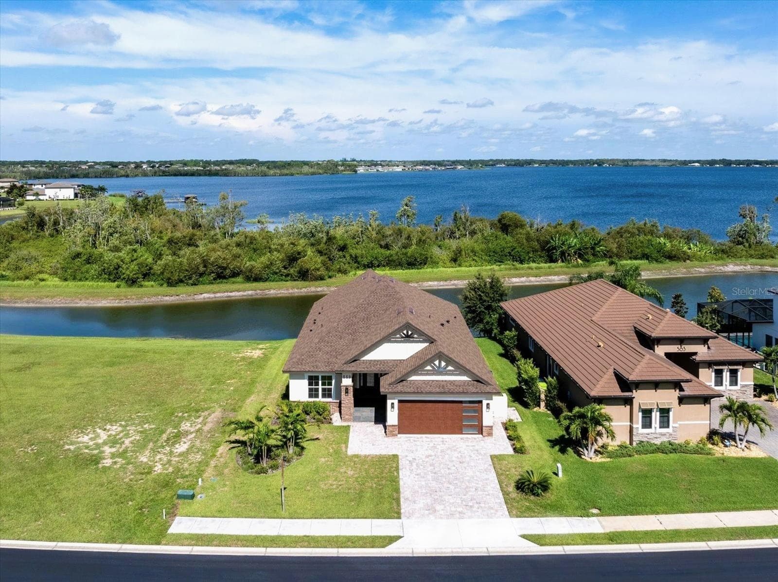 559 Waterfern Trail Dr photo 3