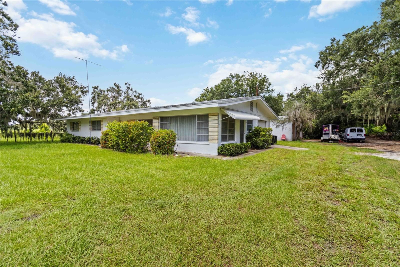 11880 Us Highway 301  N
