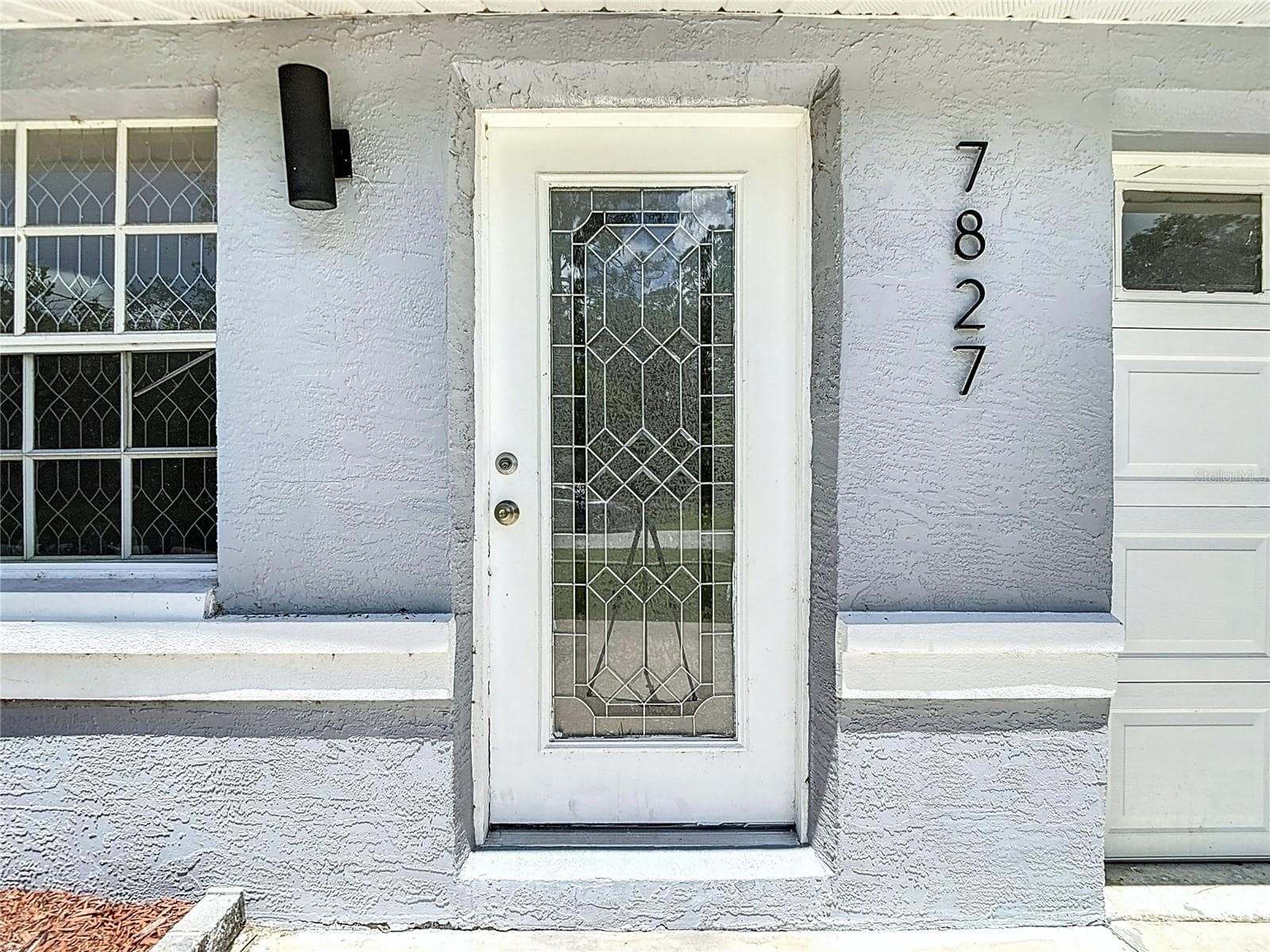 7827 Butler Ave photo 3