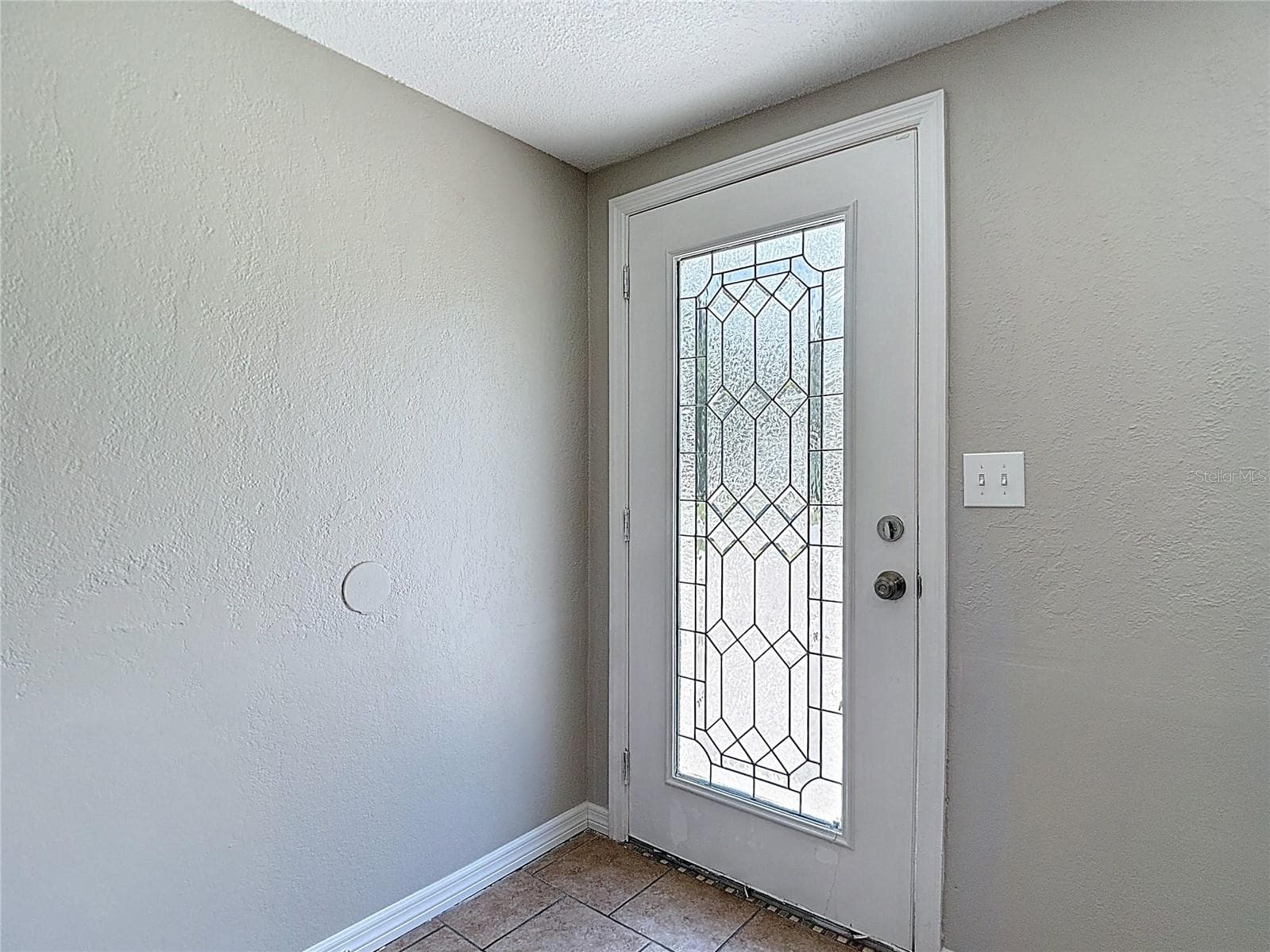 7827 Butler Ave photo 4