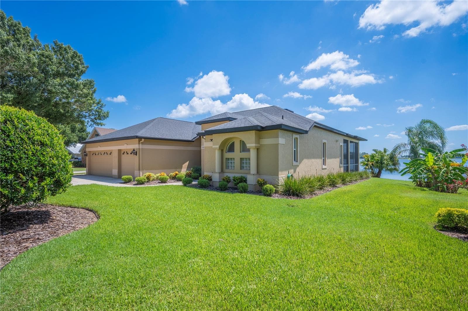 102 Bayberry Dr photo 5