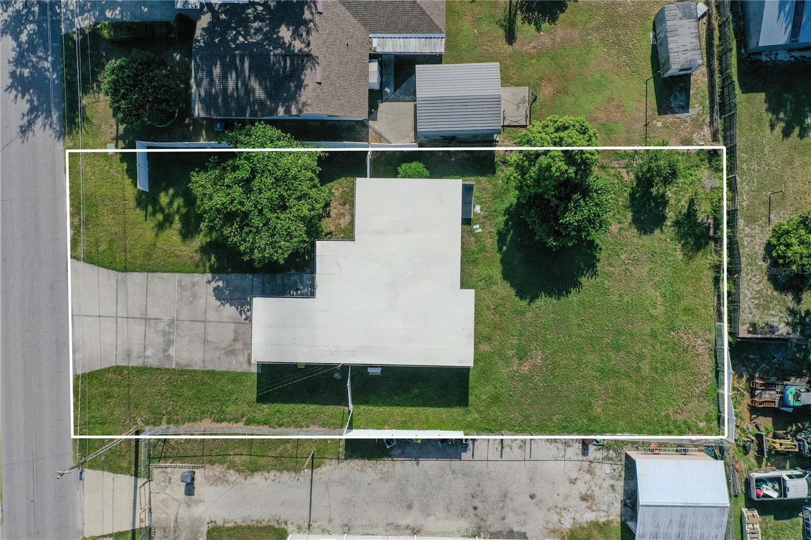2720 NW Avenue V photo 3