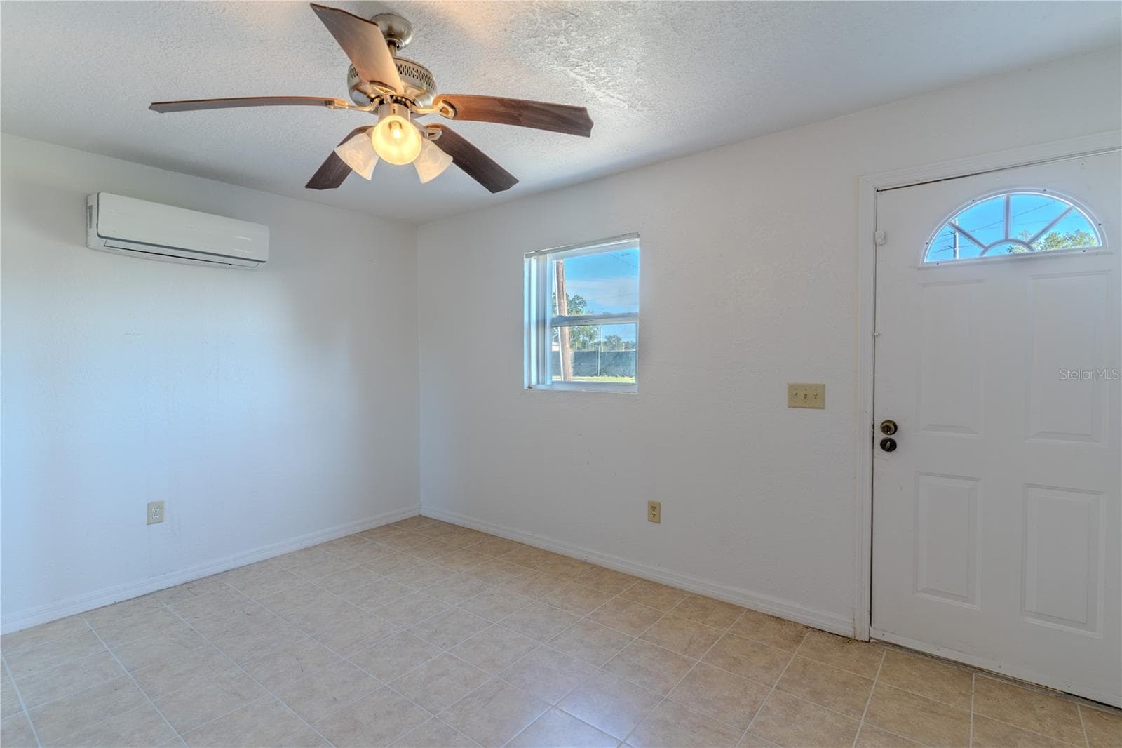 2720 NW Avenue V photo 5