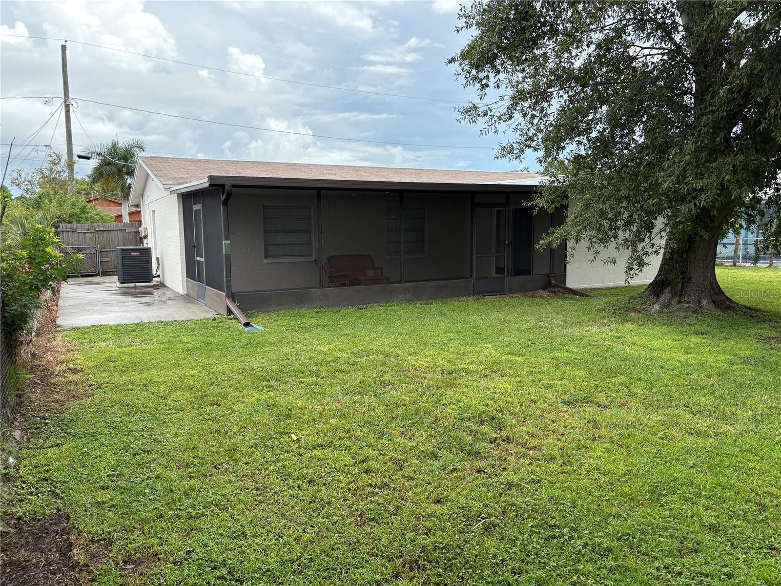 6418 W Paris St photo 5