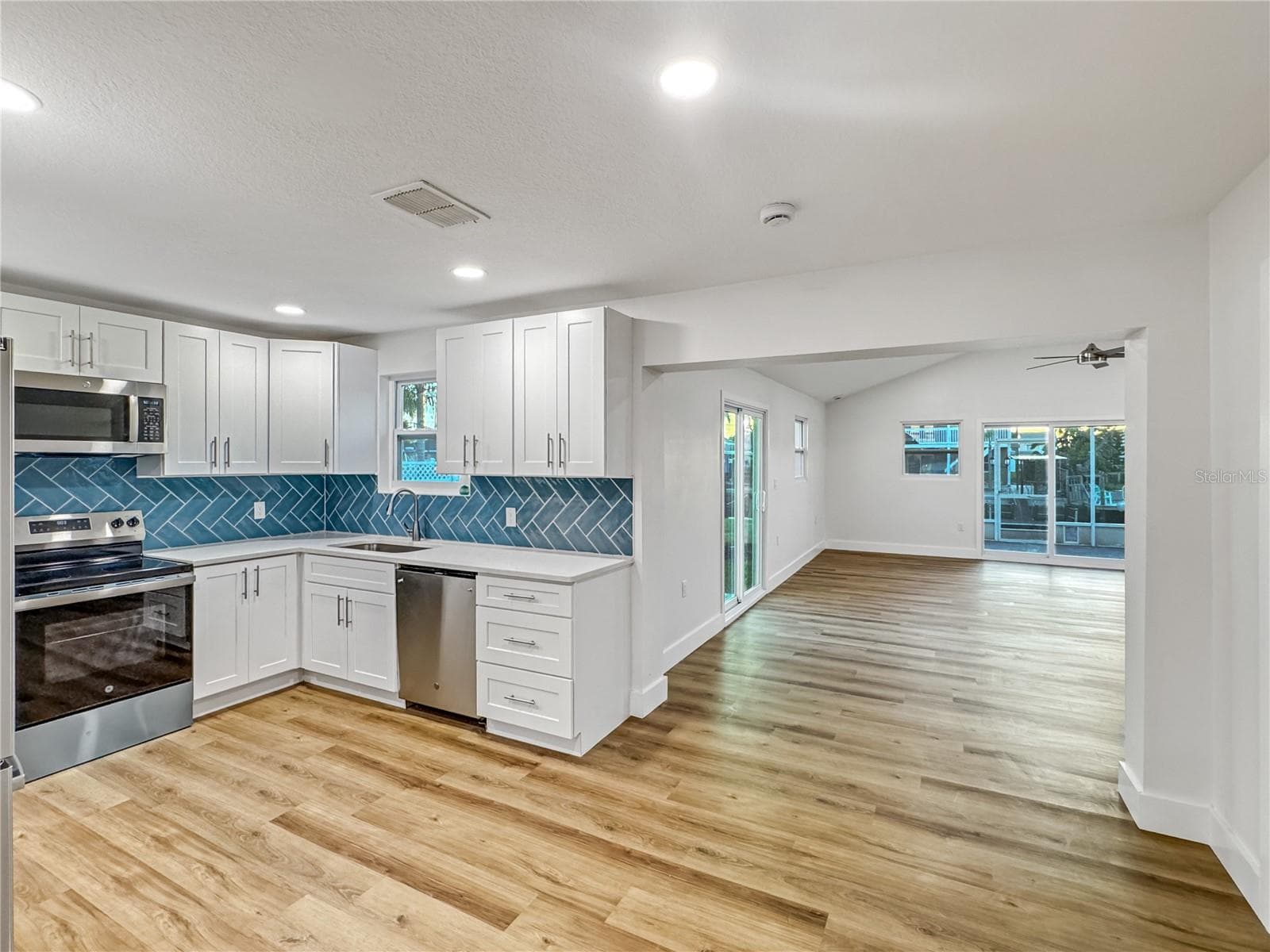 13739 Coco Ave photo 5