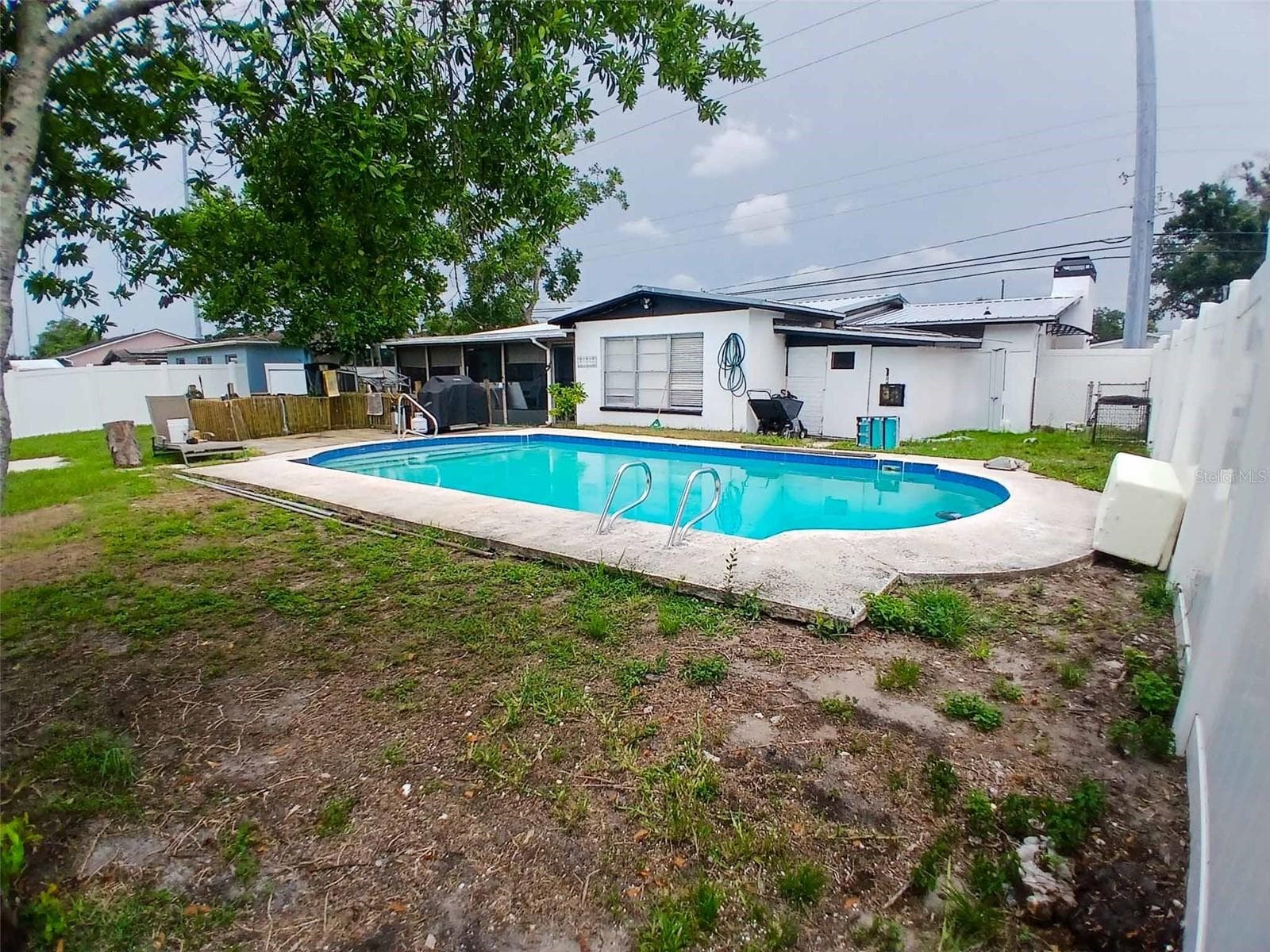 3006 W Kirby St photo 3