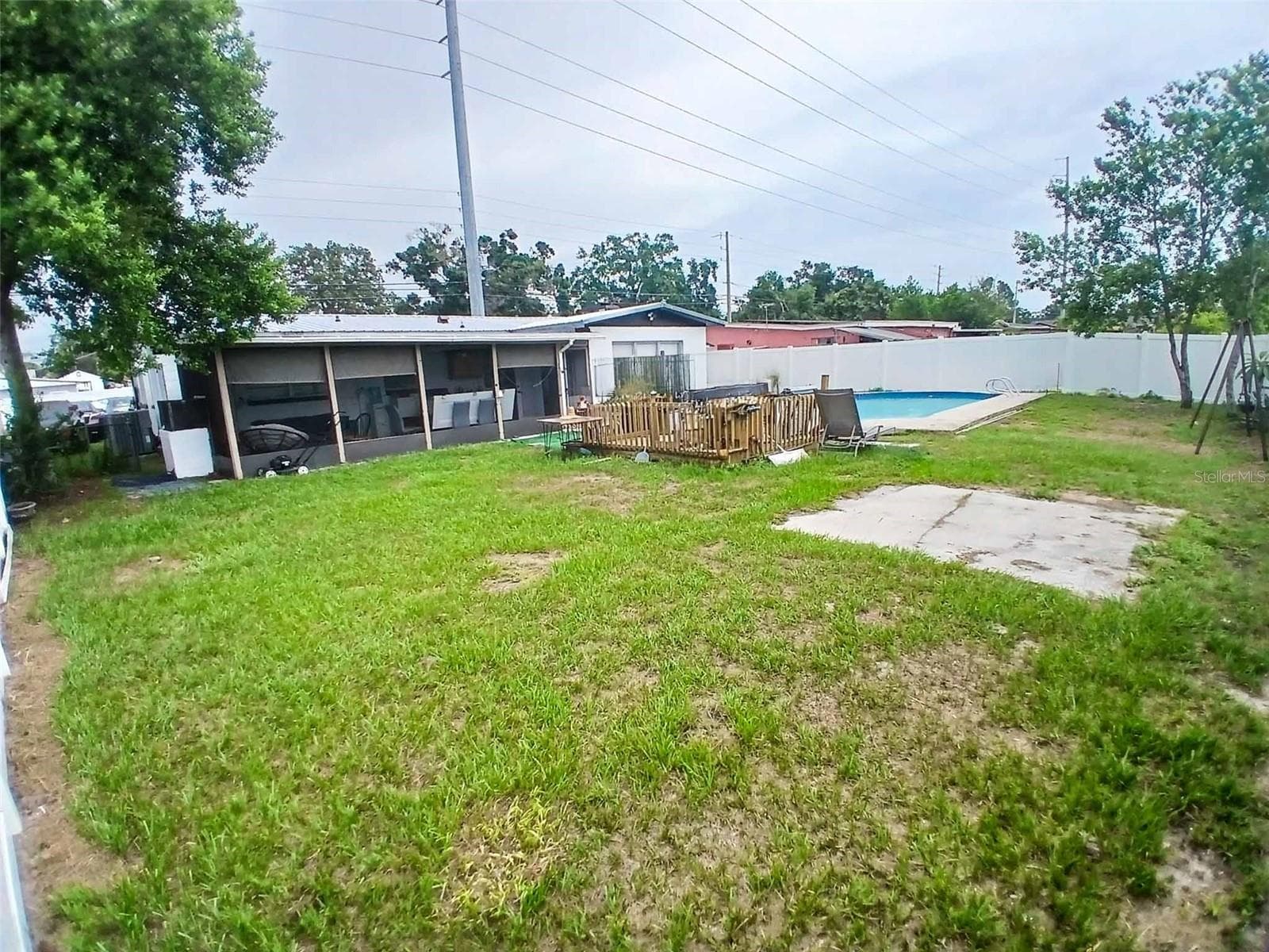 3006 W Kirby St photo 4