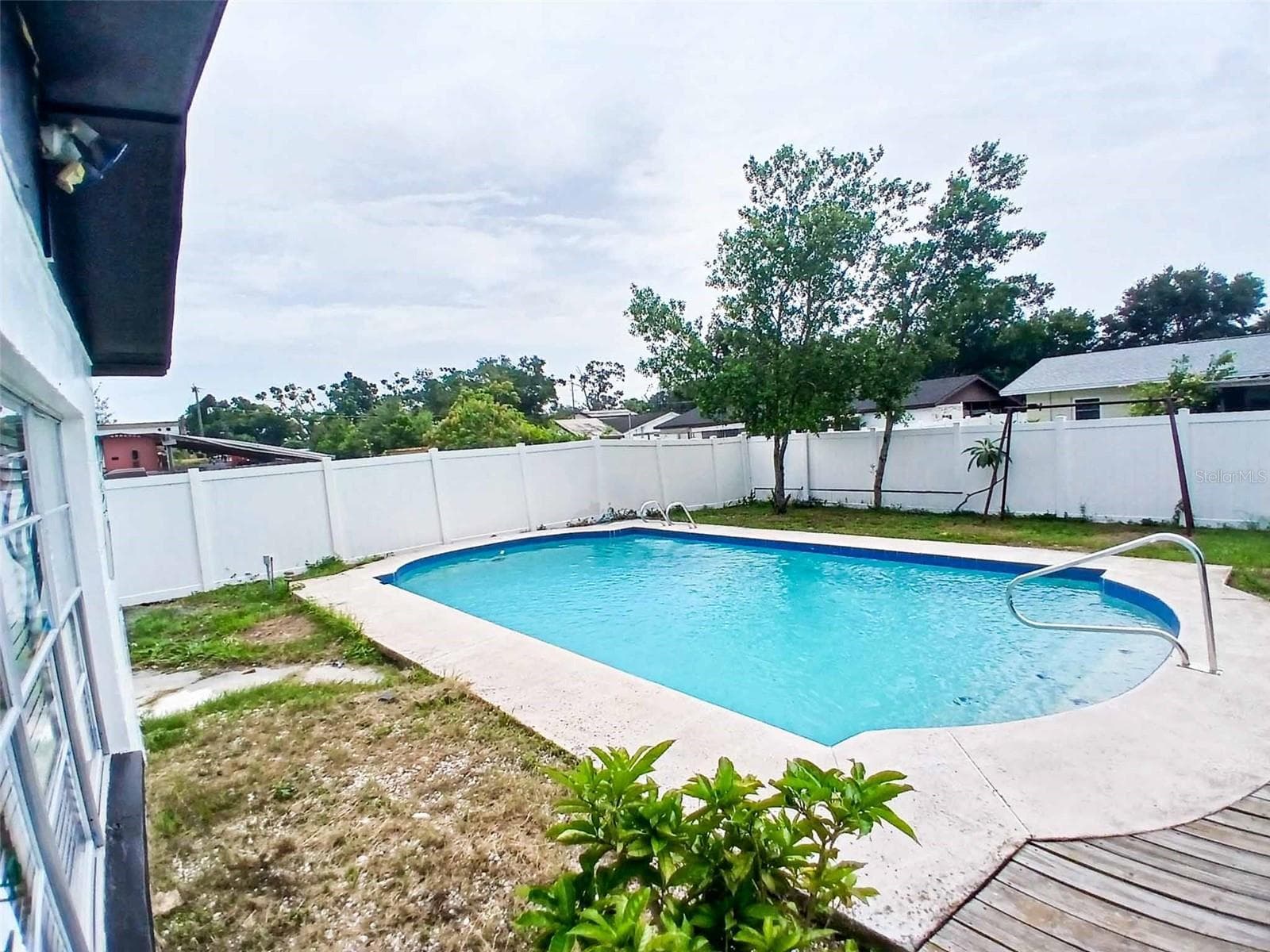 3006 W Kirby St photo 5