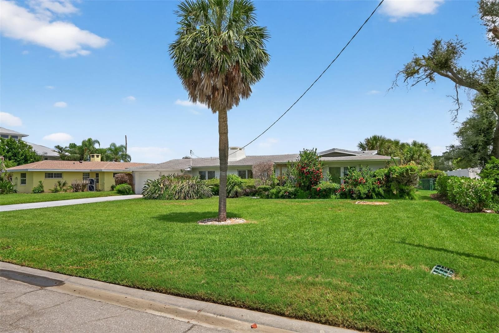 377 S Shore Dr photo 4
