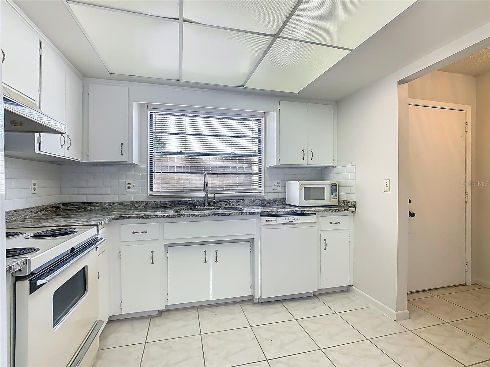 1012 Medinah Dr SE photo 5