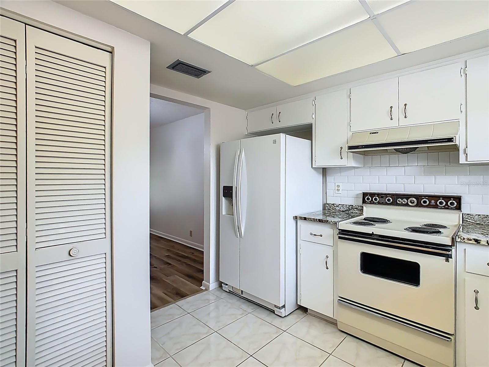 1012 Medinah Dr SE photo 4