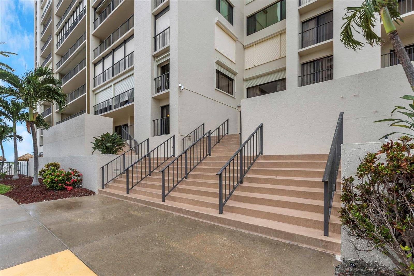 1480 Gulf Blvd #506 photo 5