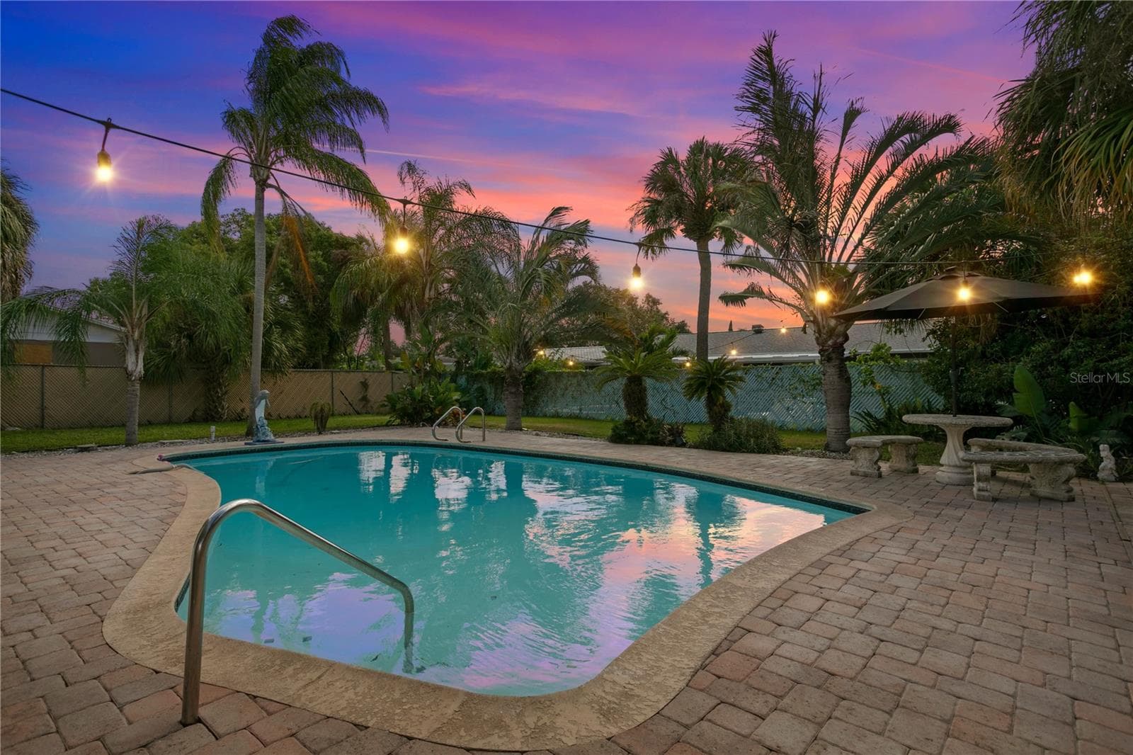 8412 Flagstone Dr