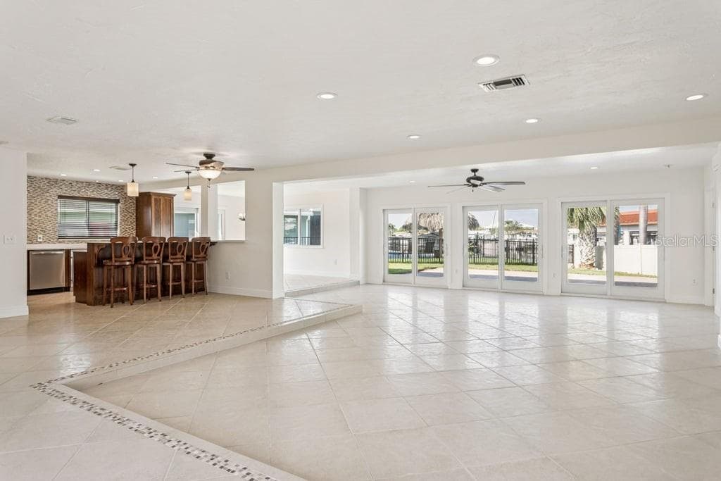 3734 Topsail Trl photo 4