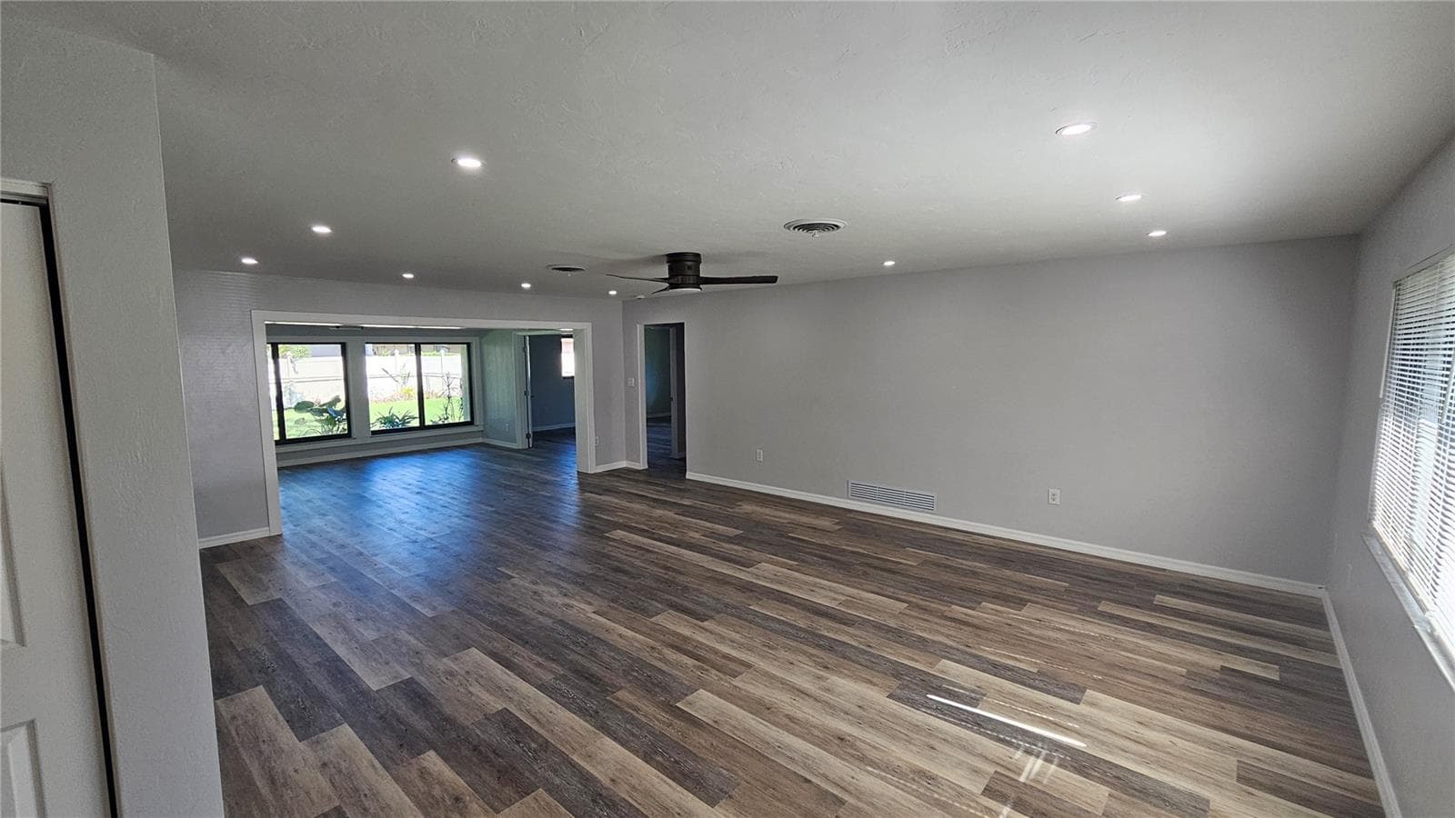 3317 Pine Valley Dr photo 5