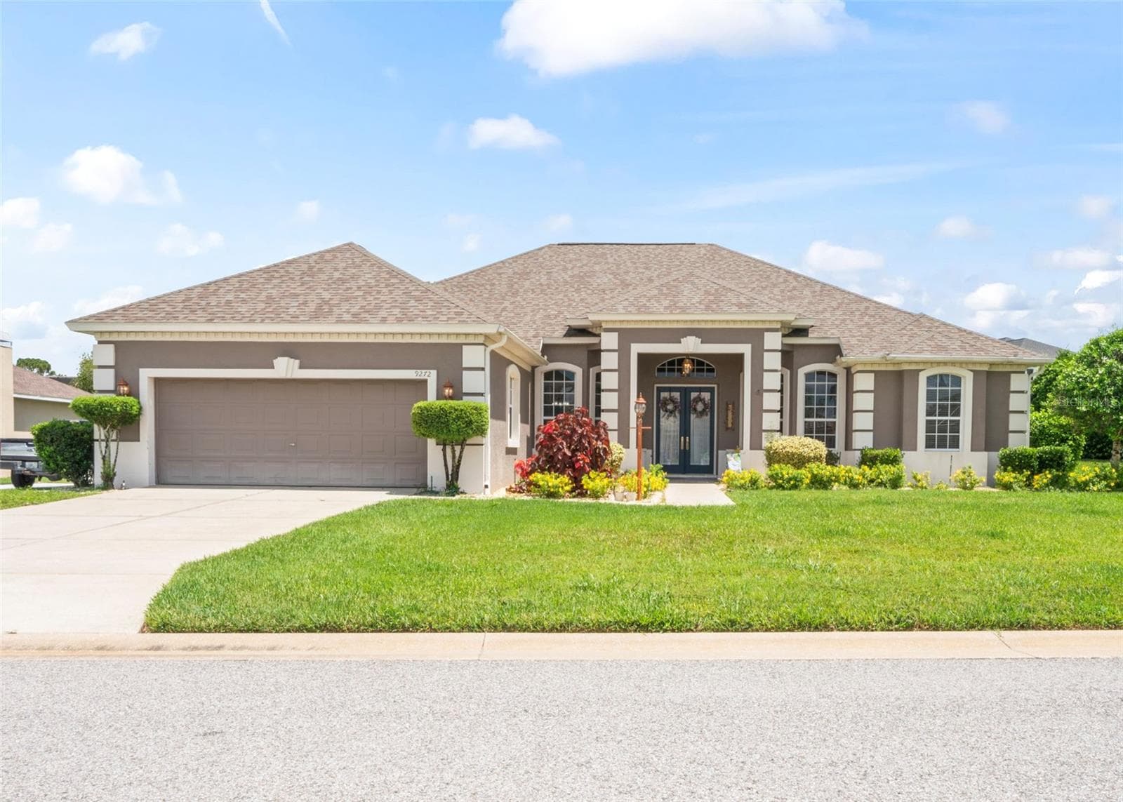 9272 Westshore Dr photo 3