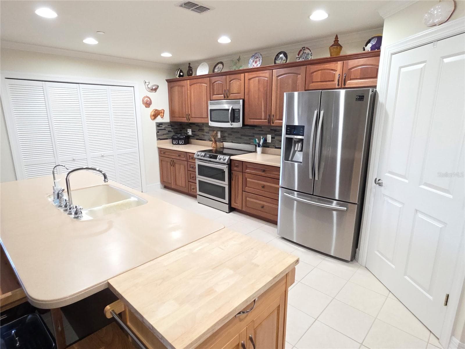 8152 Southern Pines Dr photo 4