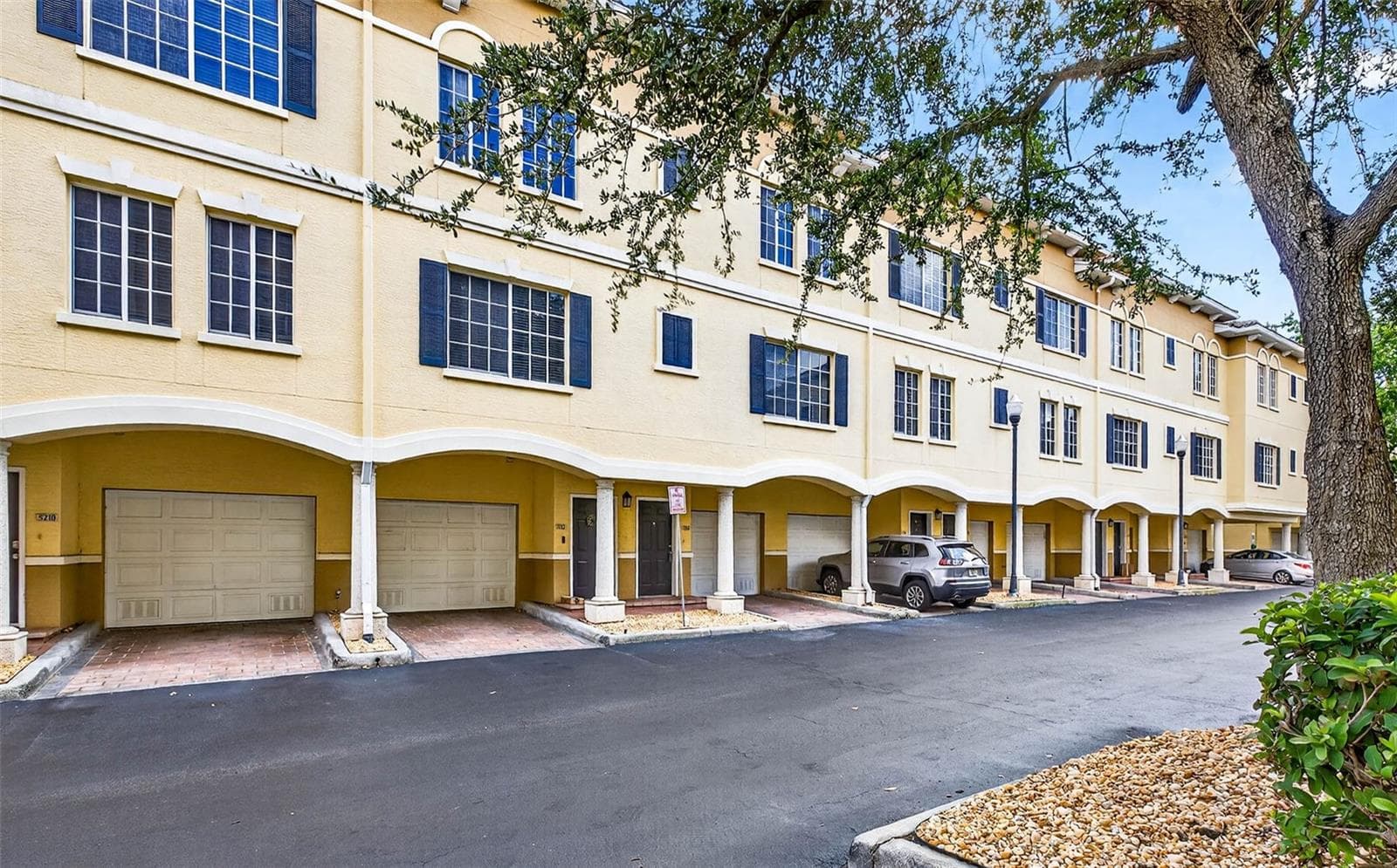 5214 Hampton Beach Pl