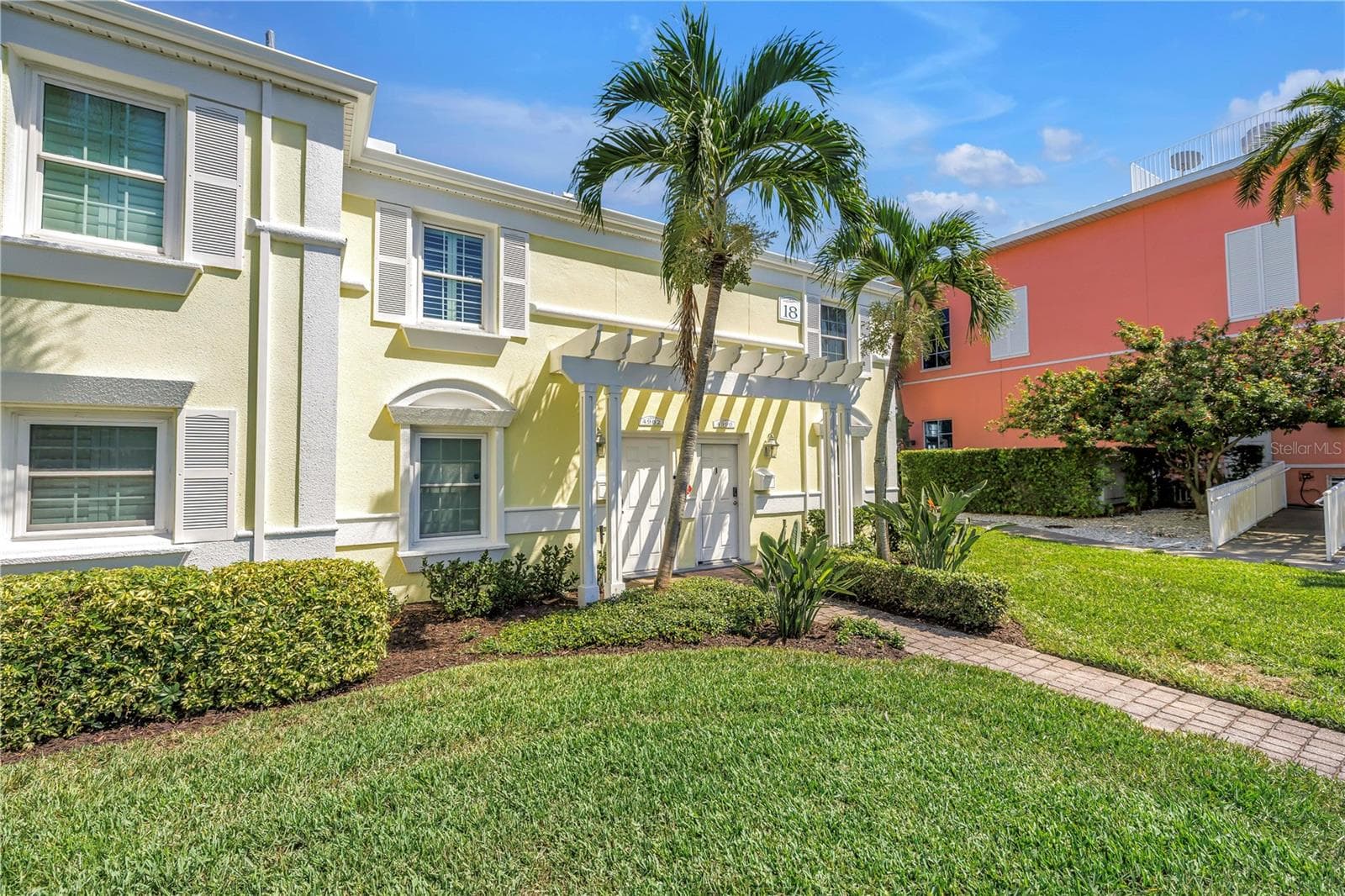 4982 Coquina Key Dr SE