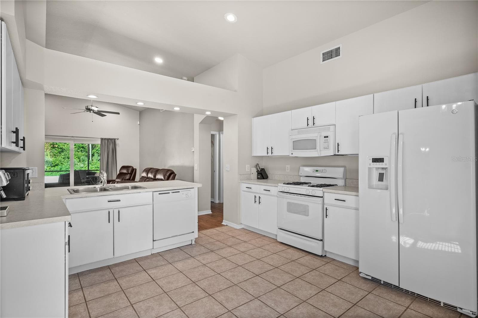 31308 Wrencrest Dr photo 3