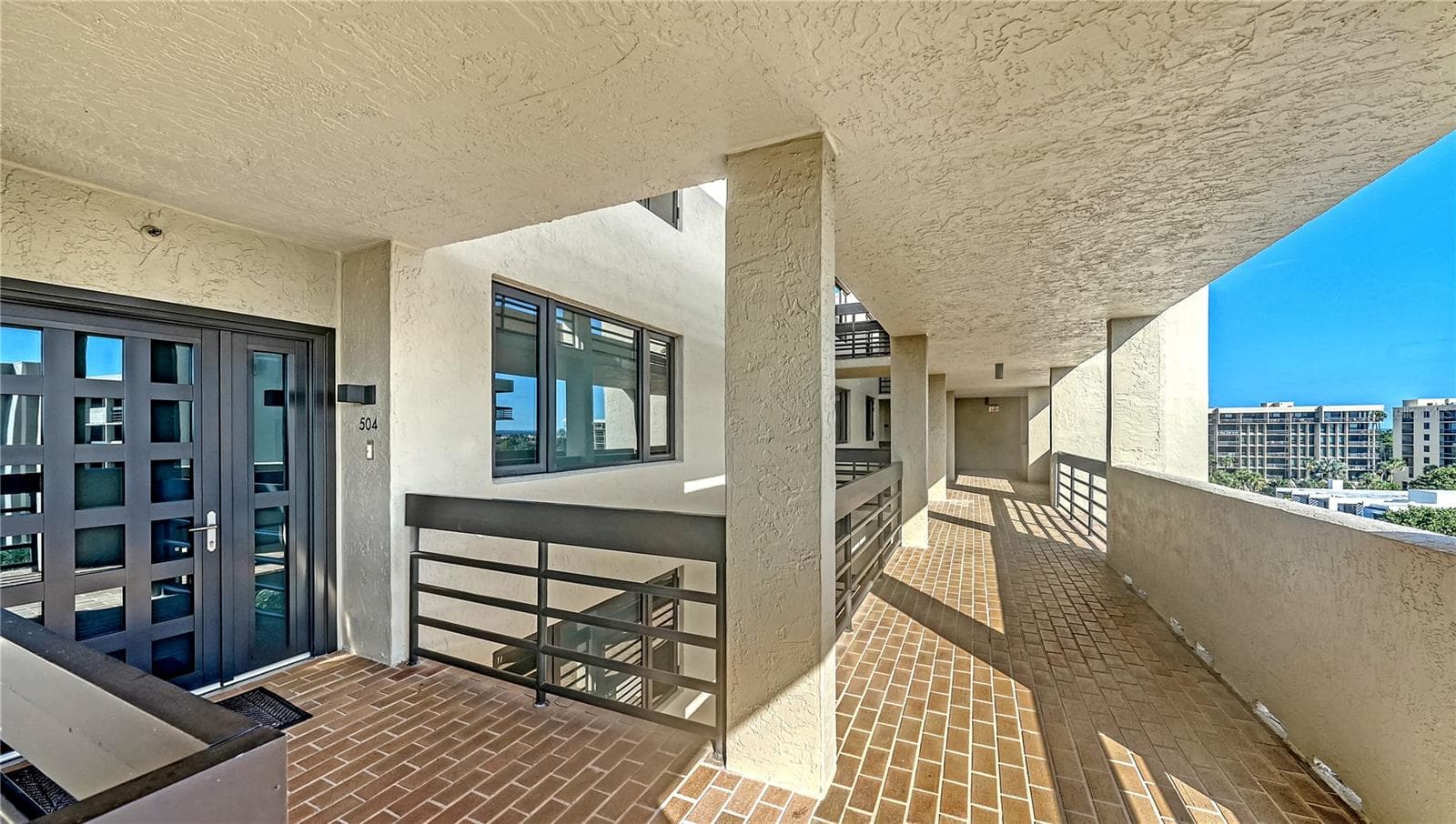 1055 Gulf Of Mexico Dr #504 photo 4
