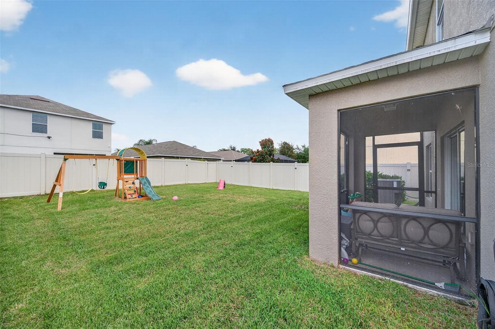 16703 Myrtle Sand Dr photo 5