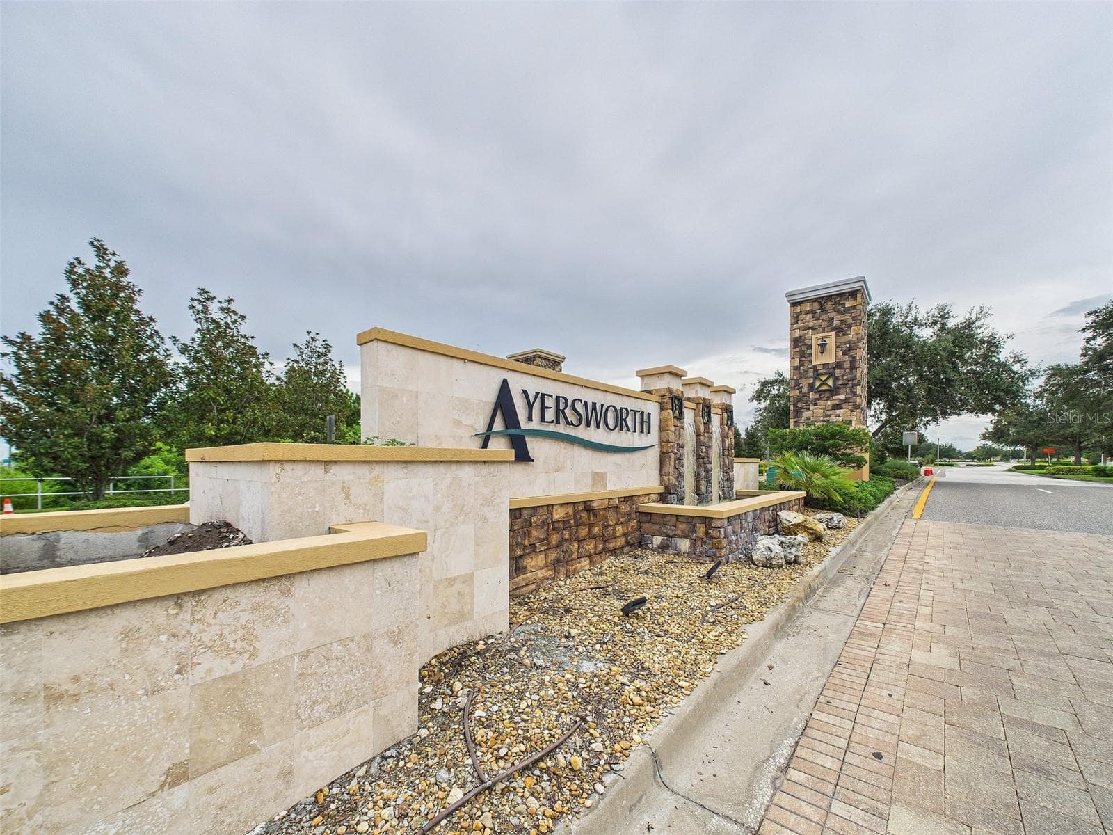 14211 Edinburgh Moor Dr