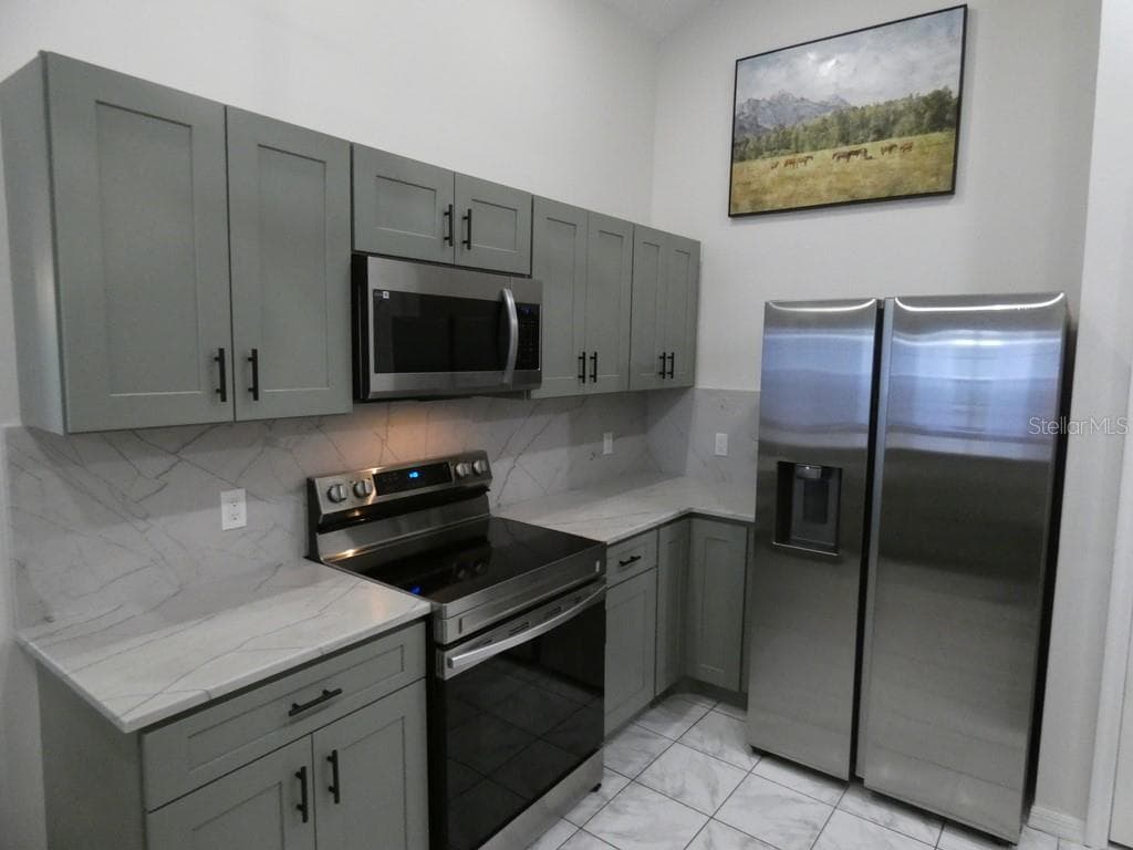 6534 Foxmoor Dr photo 3