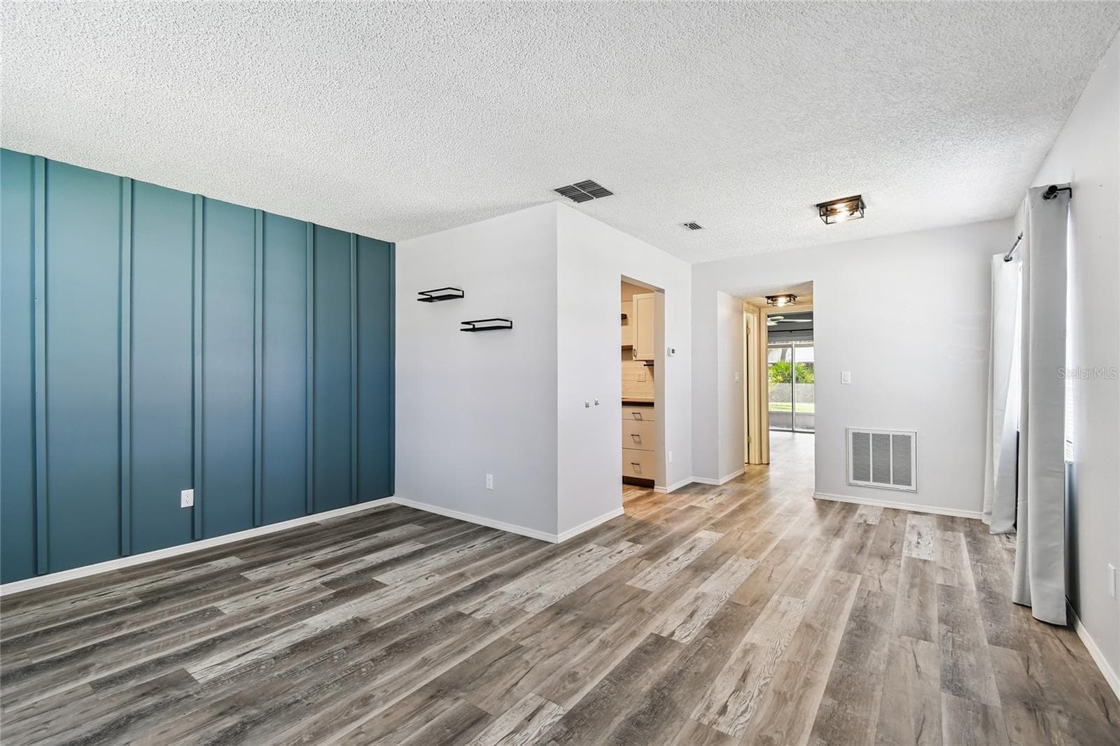 2480 Enterprise Rd #6 photo 5