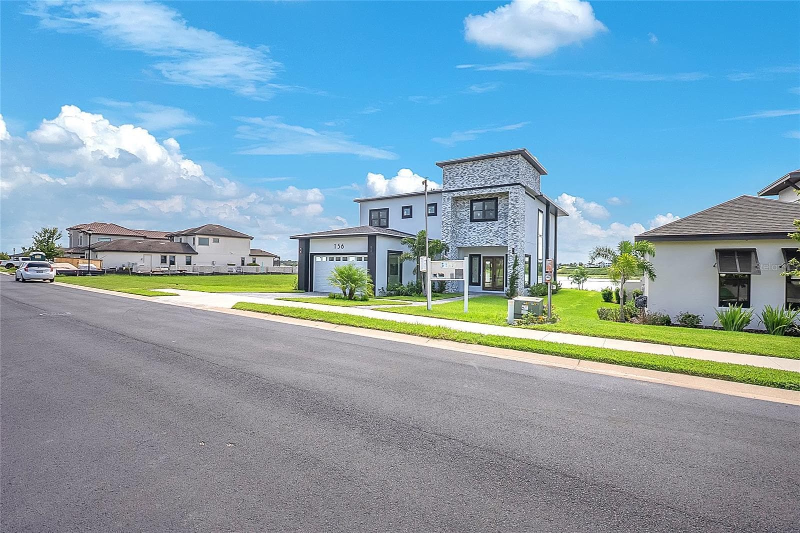 156 Caladium Ave photo 4