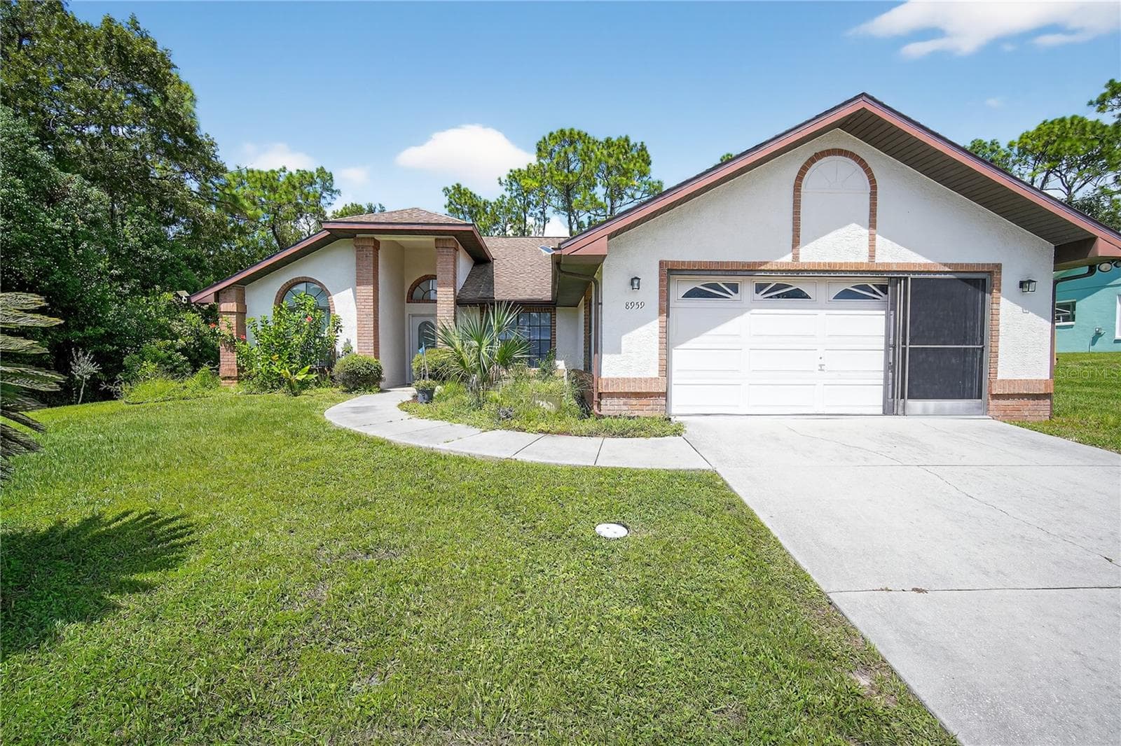 8959 Hernando Way