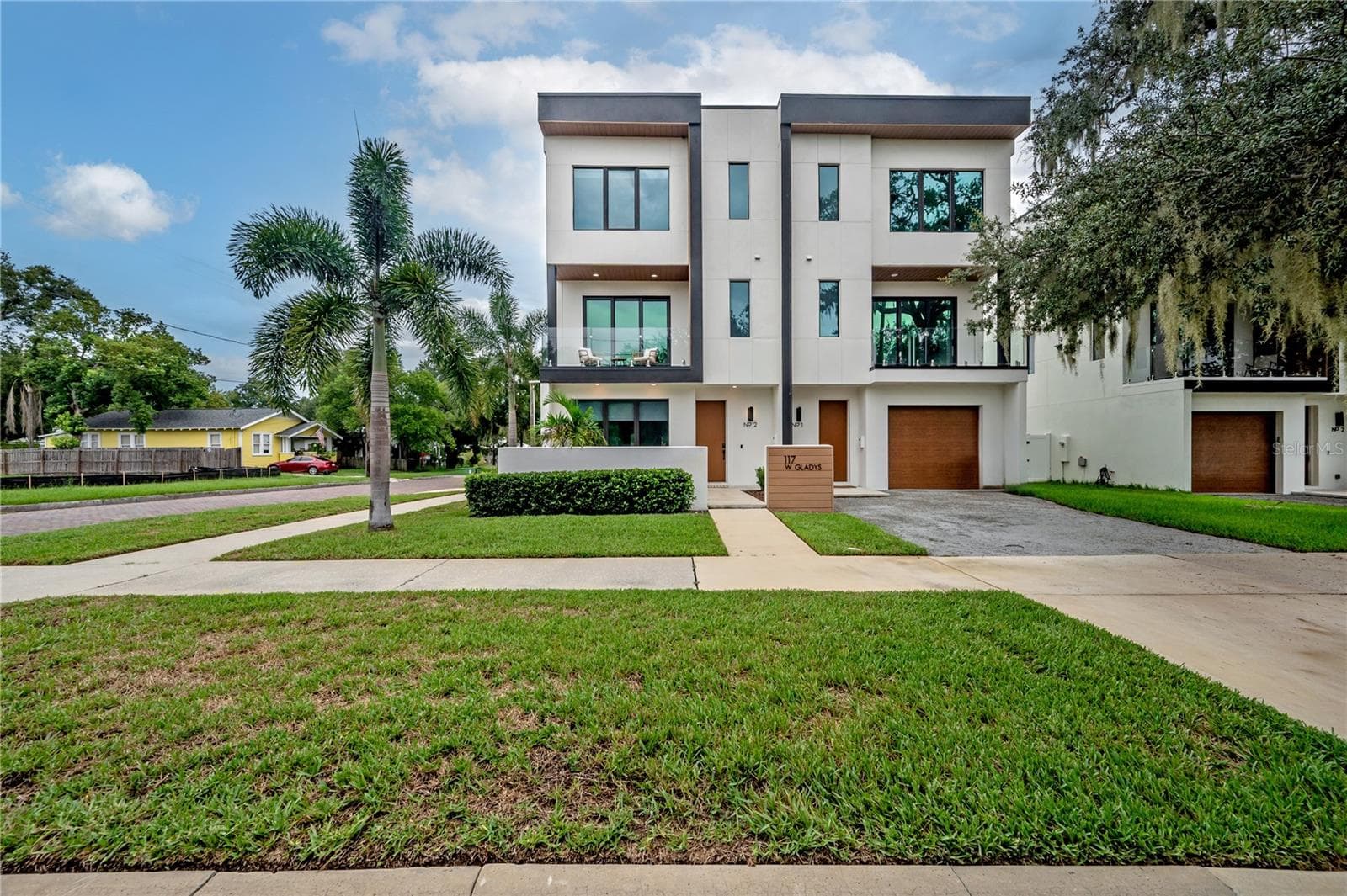 117 W Gladys St #2 photo 3