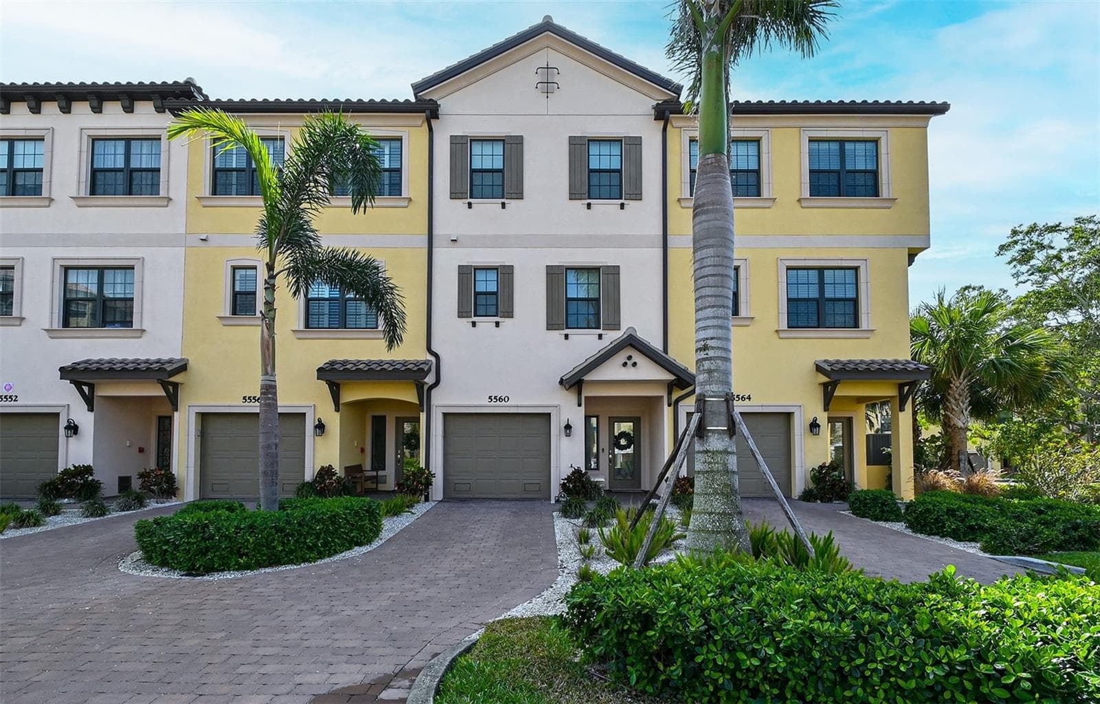 5560 Cannes Cir #3-106