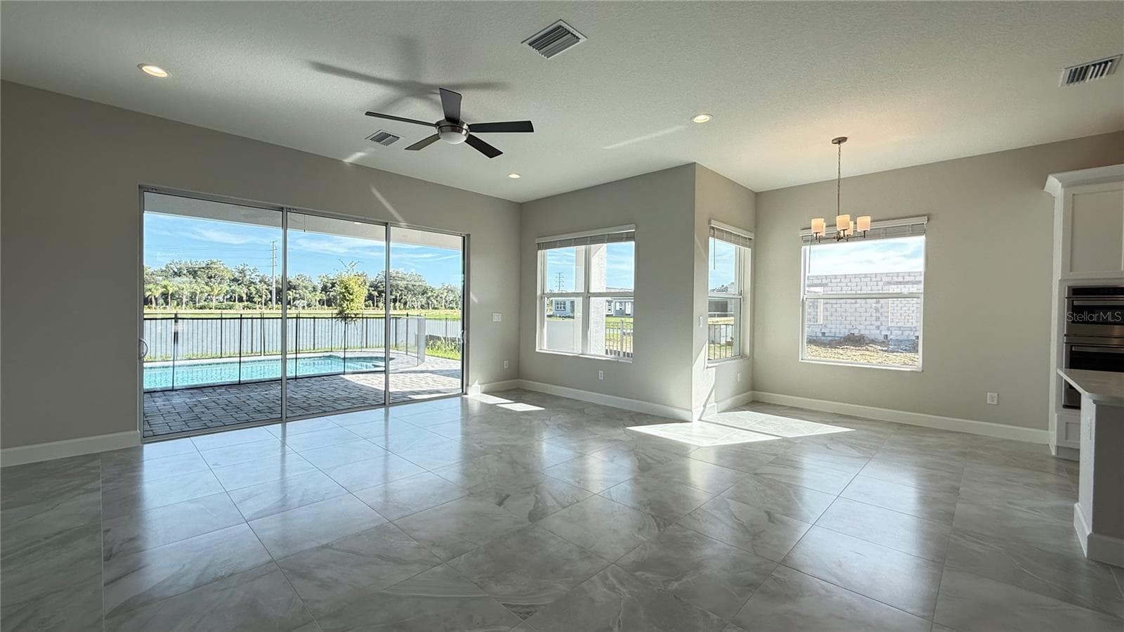 32523 Neroli St photo 5