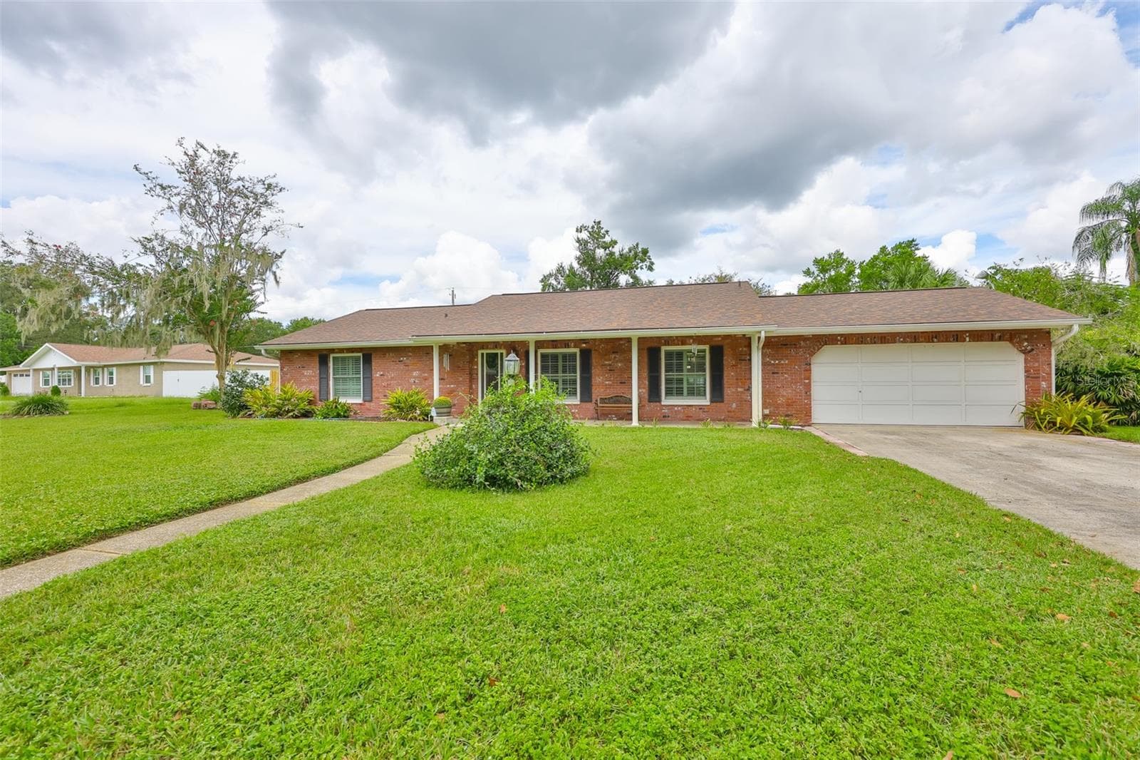 1408 Moss Laden CT photo 3