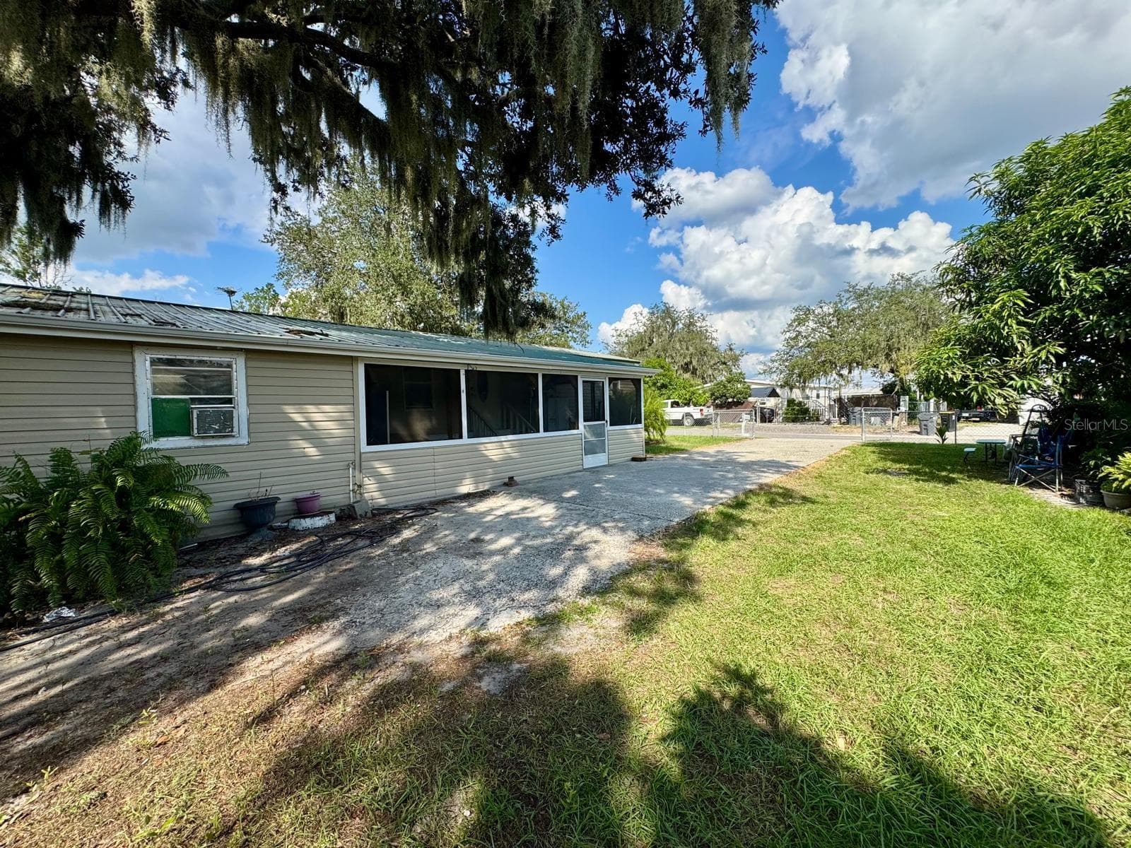 4835 Cynthia St