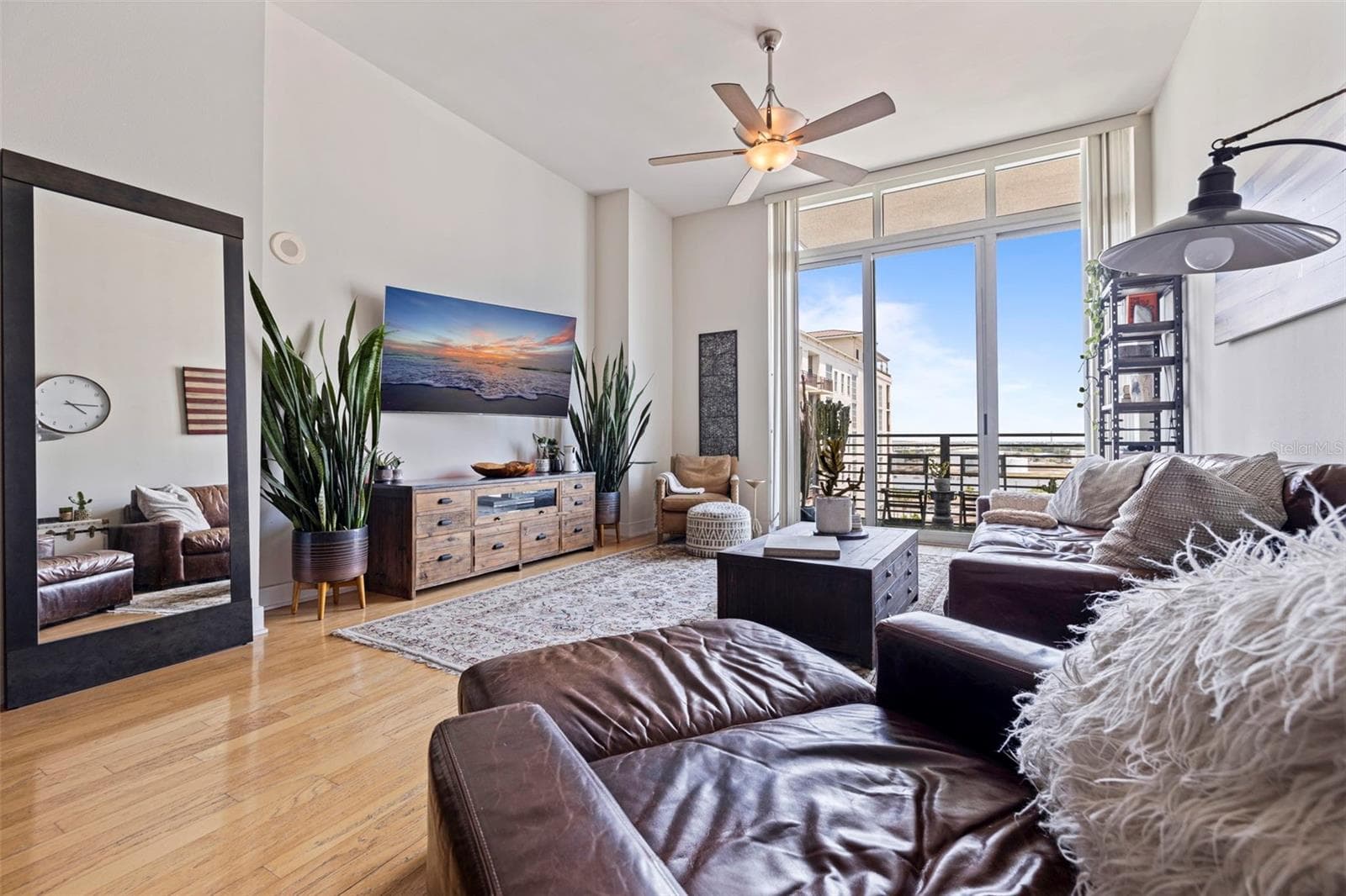1208 E Kennedy Blvd #831 photo 3
