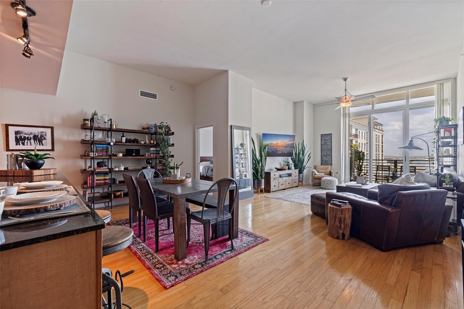 1208 E Kennedy Blvd #831 photo 5