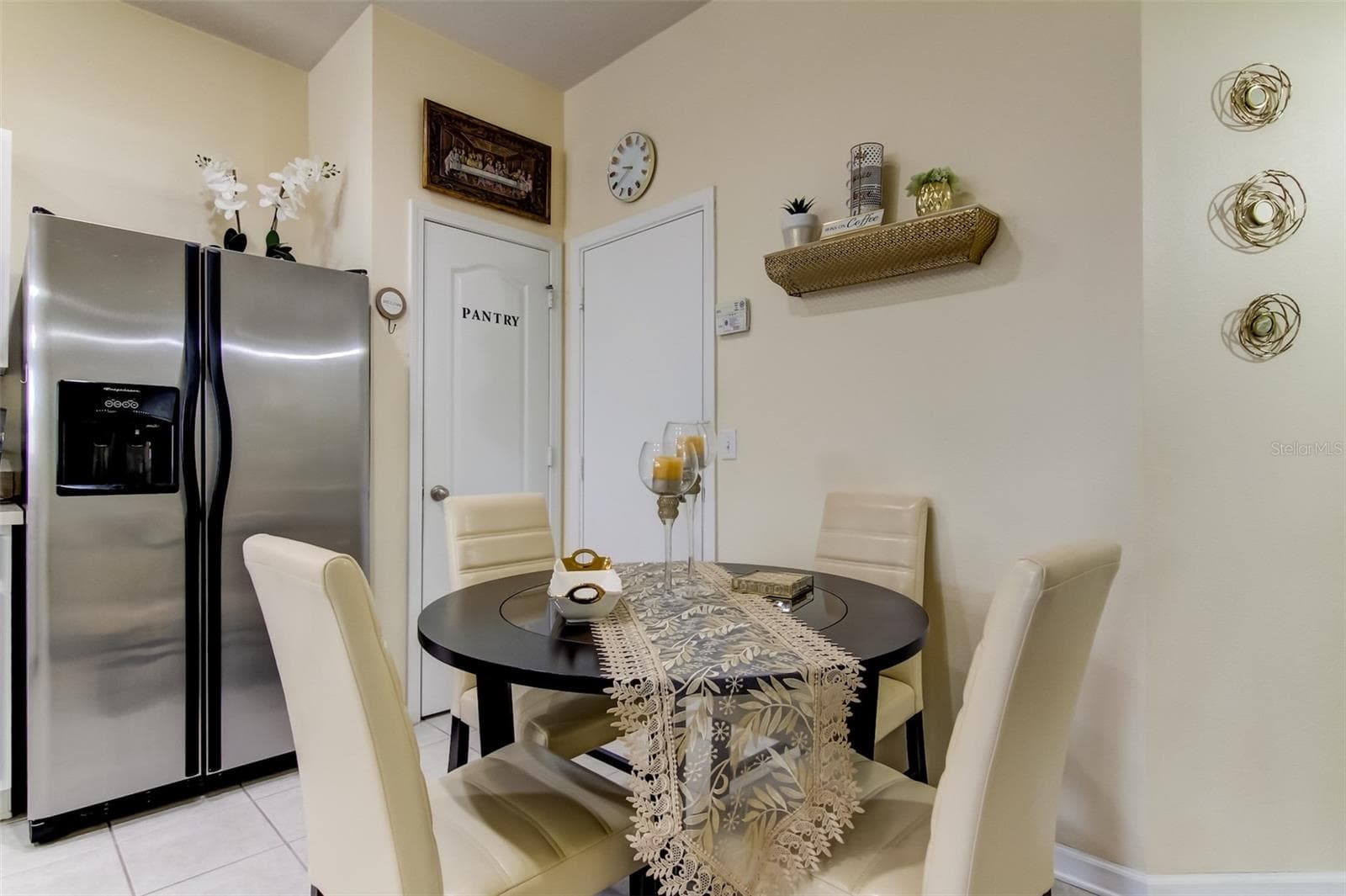 26642 Castleview Way photo 4